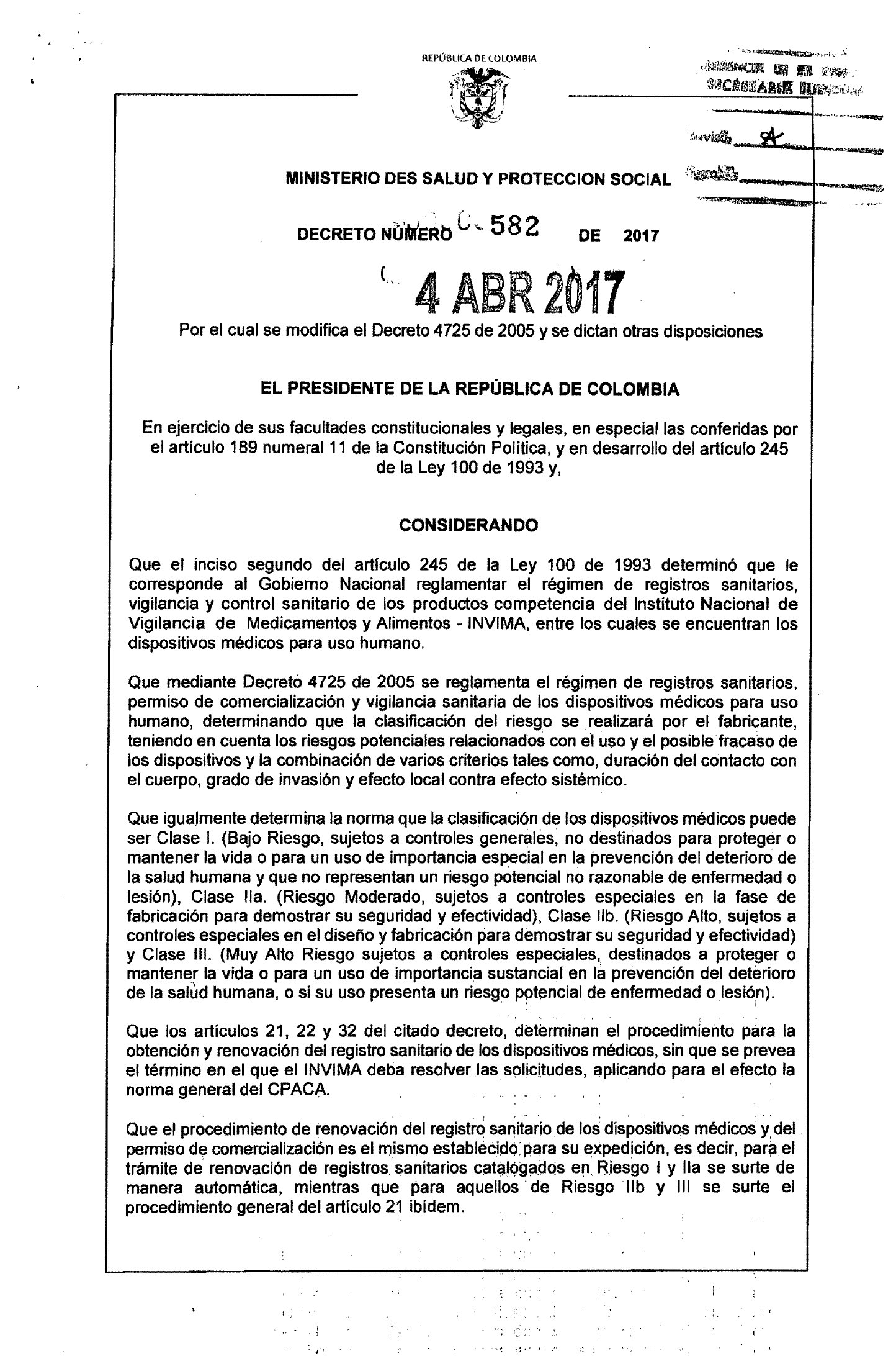Decreto 582/2017 — original complete signed decree scan, physical page 1; original image governs.