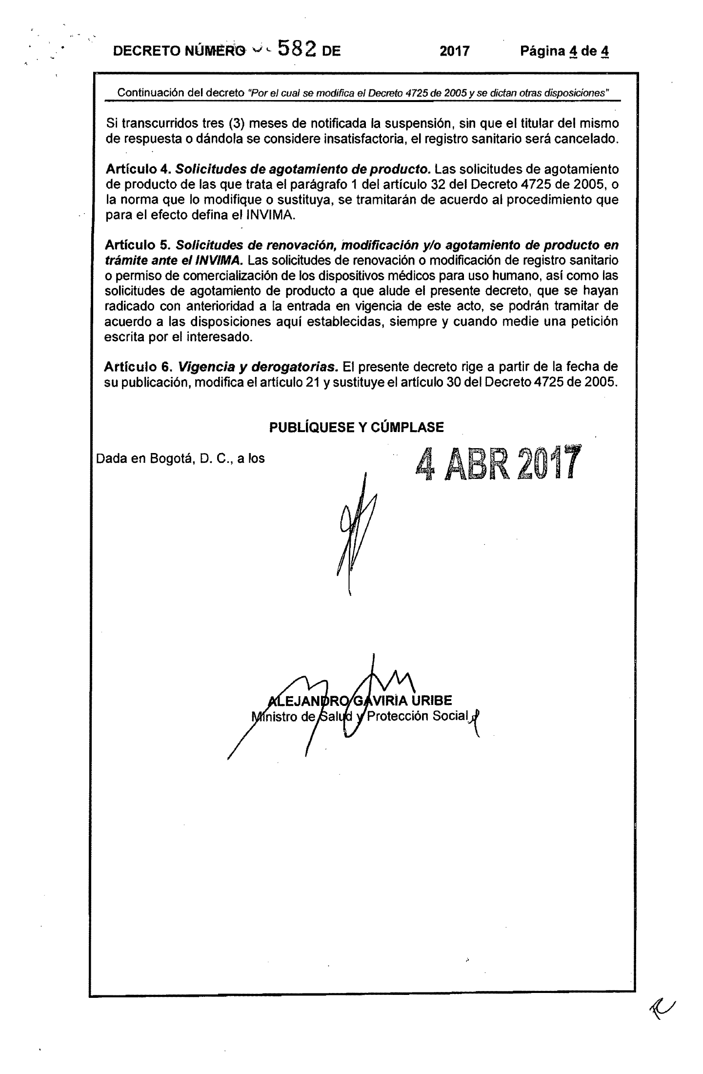 Decreto 582/2017 — original complete signed decree scan, physical page 4; original image governs.