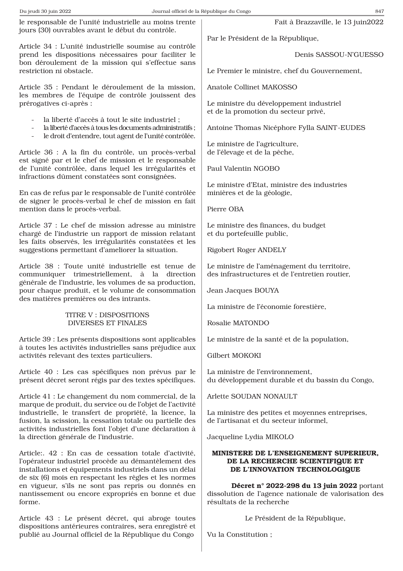 Décret n° 2022-307 du 13 juin 2022 — official PDF page 43; original table columns, symbols and diagram connections